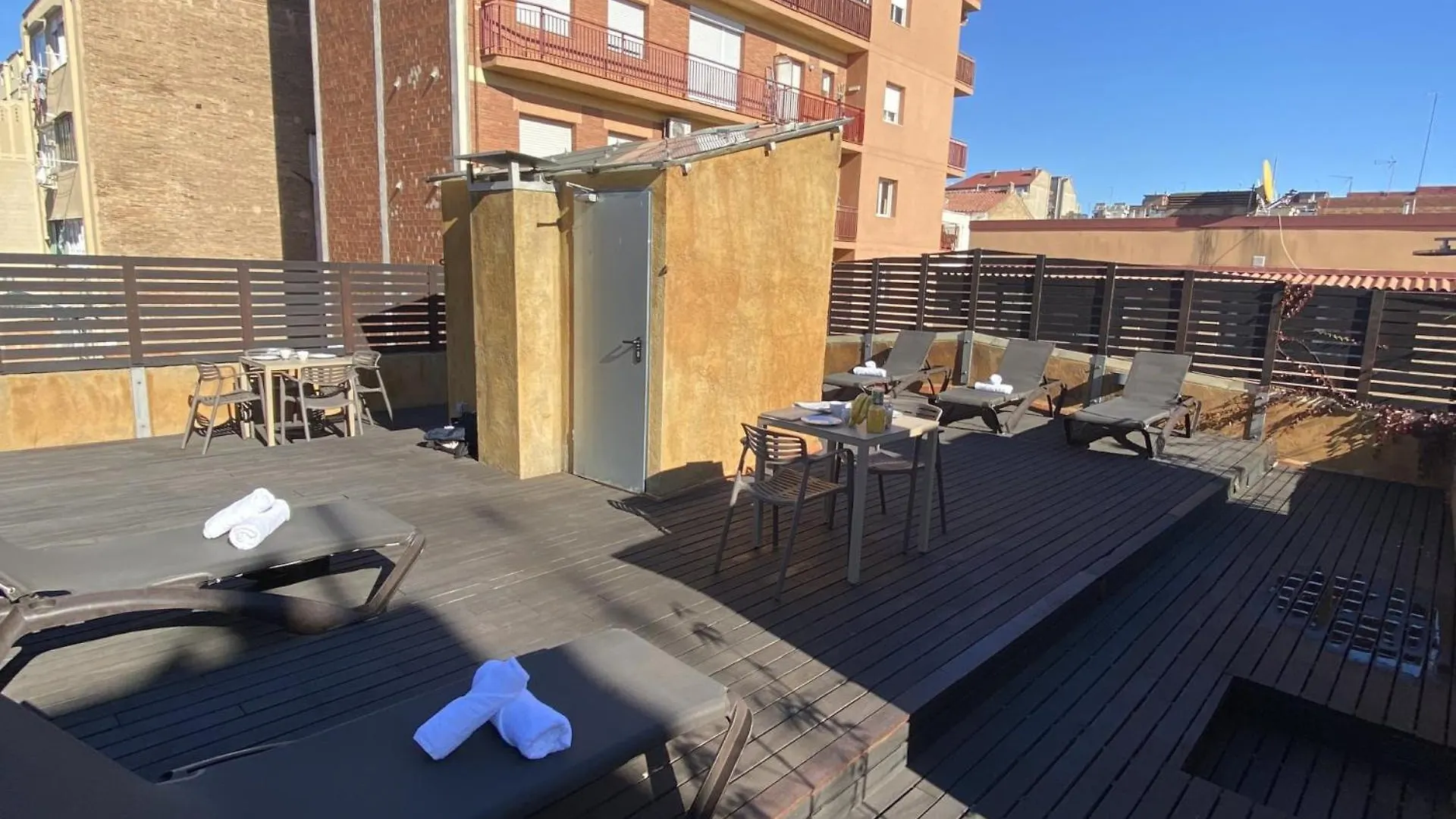 Mab2 - Mab2 - Apt At Street Level With Private Terrace 0*, برشلونة